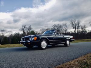 Mercedes-Benz 560 SL 1986 года  (NA)